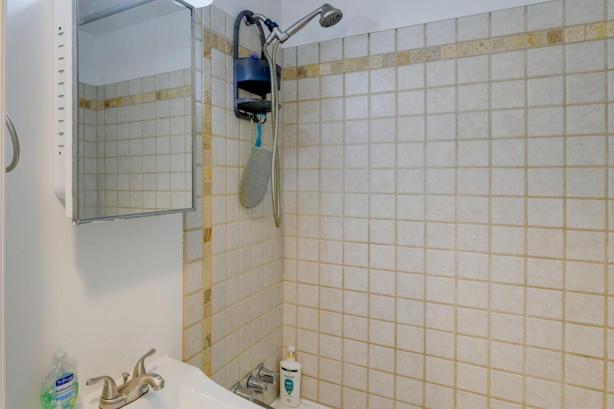 Cozy Anchorage Retreat Less Than 4 Mi To Downtown! Exterior photo