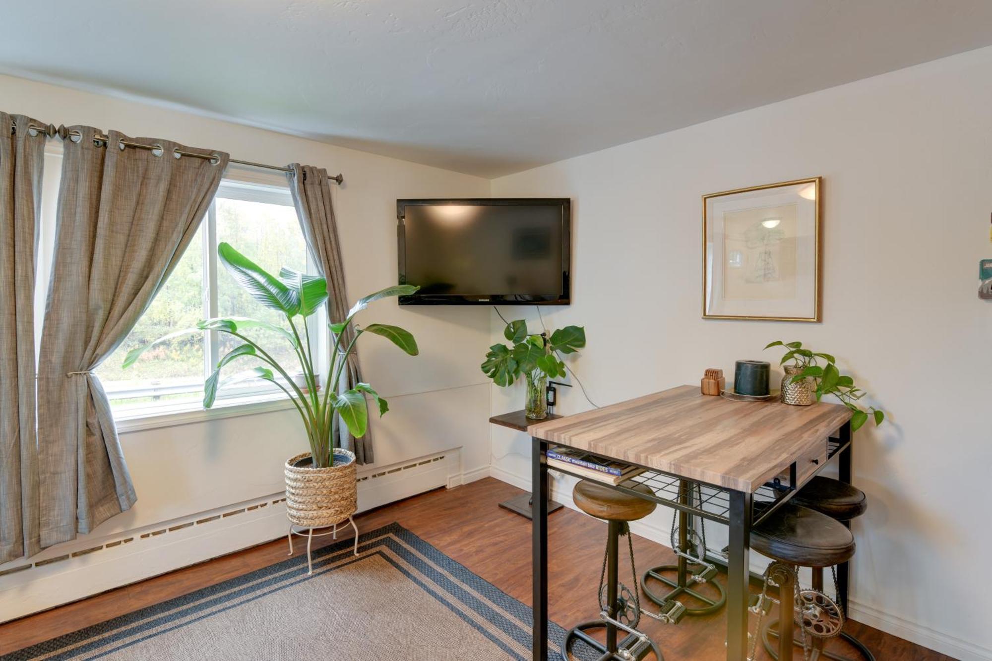 Cozy Anchorage Retreat Less Than 4 Mi To Downtown! Exterior photo