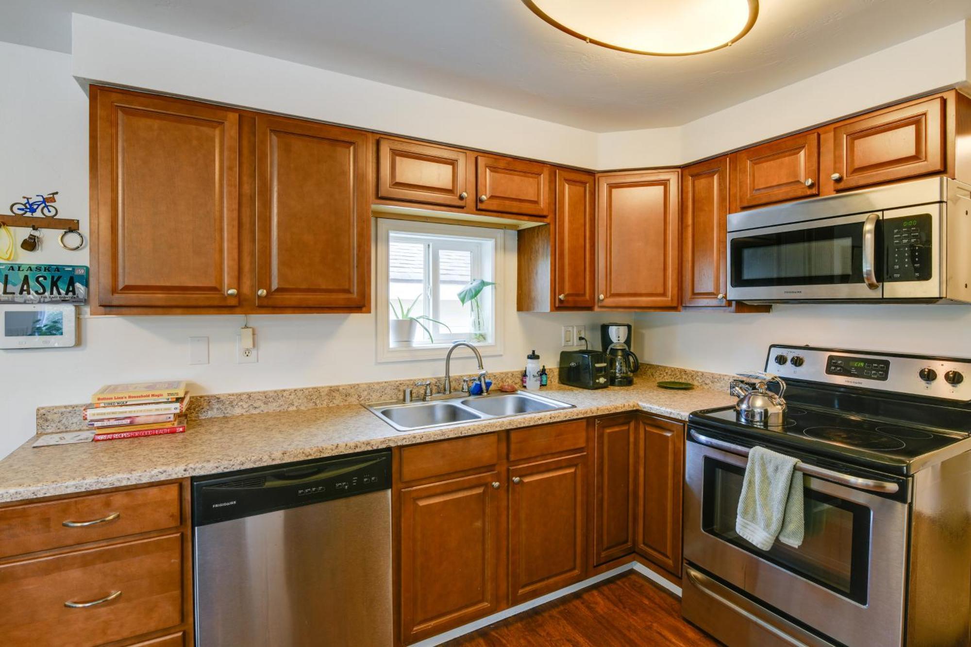 Cozy Anchorage Retreat Less Than 4 Mi To Downtown! Exterior photo